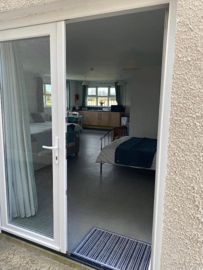 Mill House Studio Apartment Stranocum Eksteriør bilde